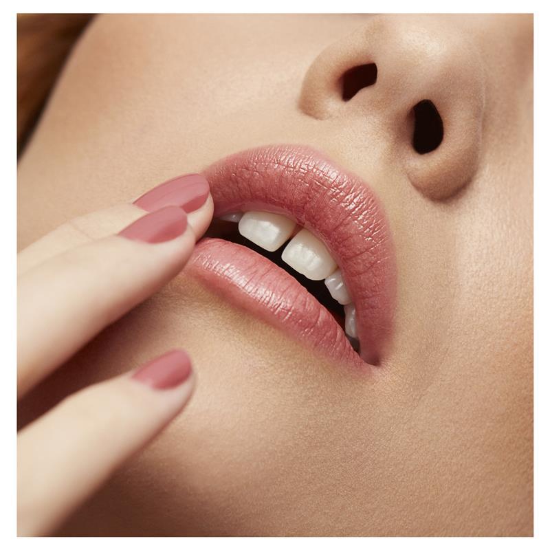 Revlon Super Lustrous Glass Shine Nude Illuminator