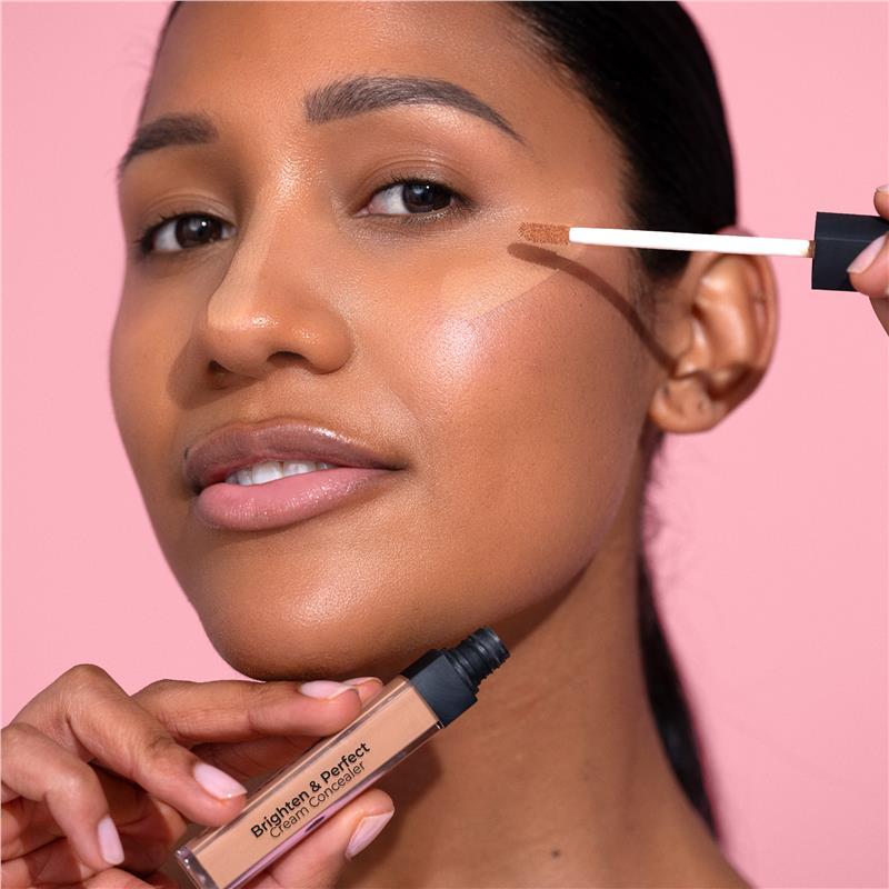 MCoBeauty Brighten & Perfect Cream Concealer Light 2 Fair