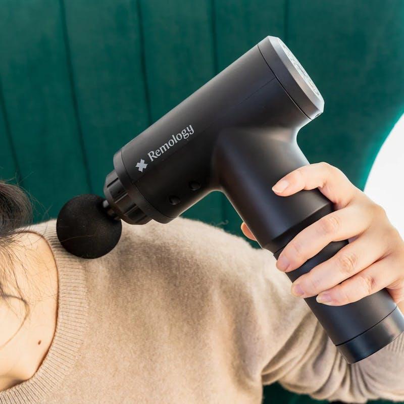 Remology Impact Therapy Percussive Massager includes 4 Heads 1pc