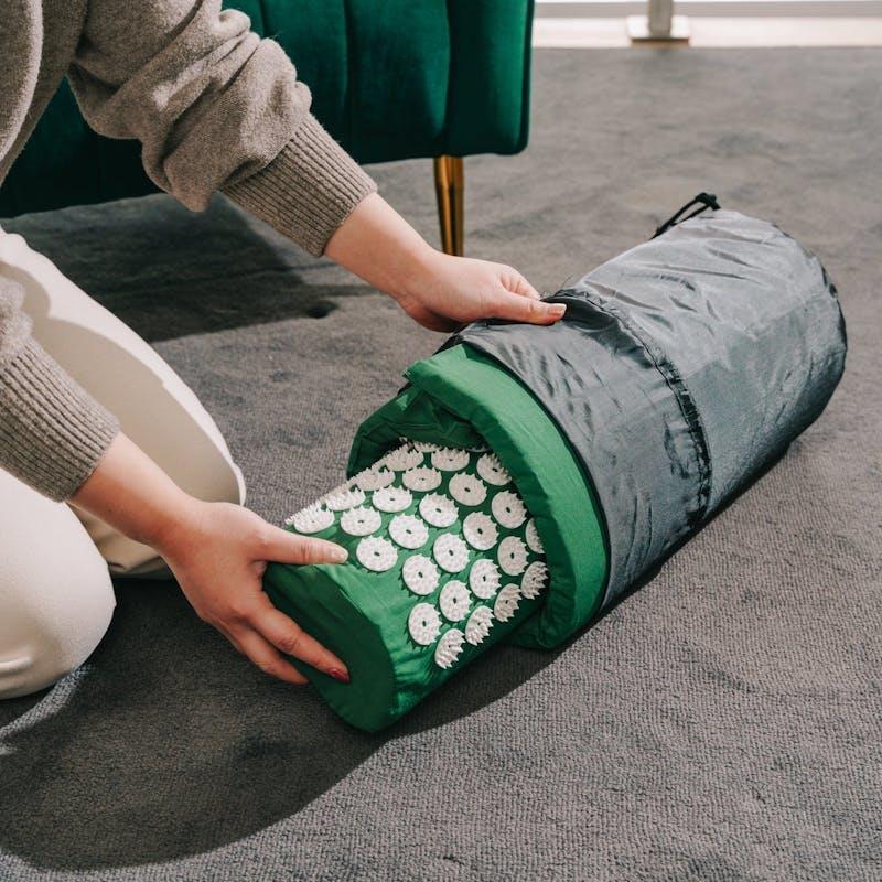 Fandcy Acupressure Mat Pillow Set Massage Acupressure Mat Back Neck Full Body Relaxation with Bag 1Pack