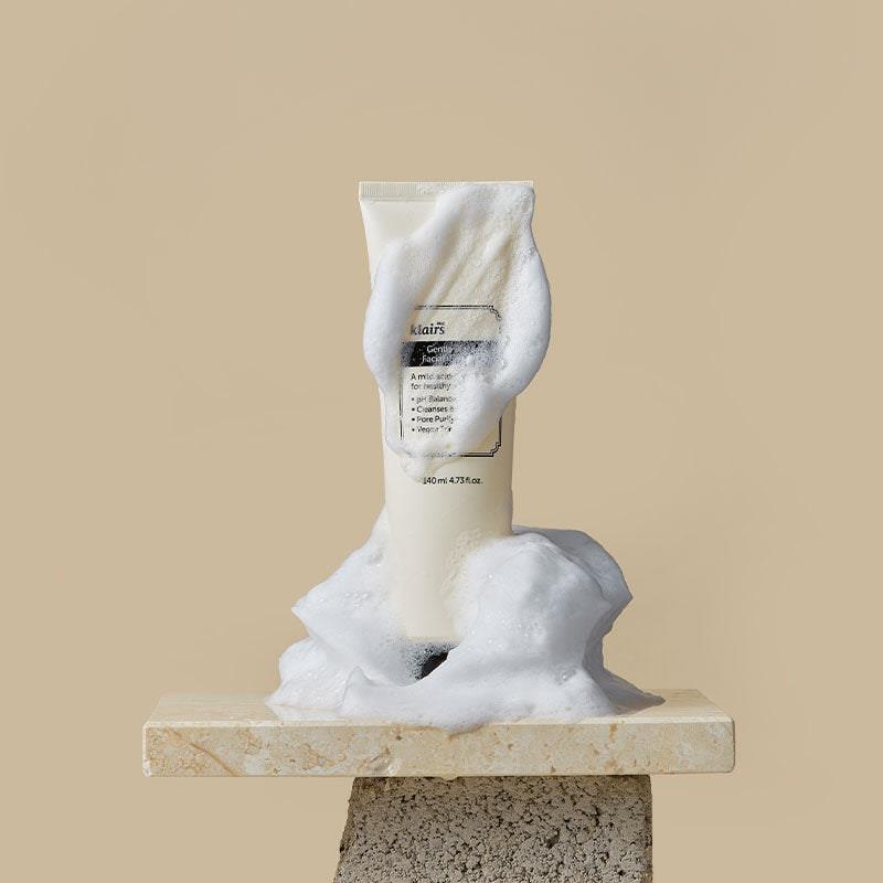 Klairs Gentle Black Facial Cleanser 140ml