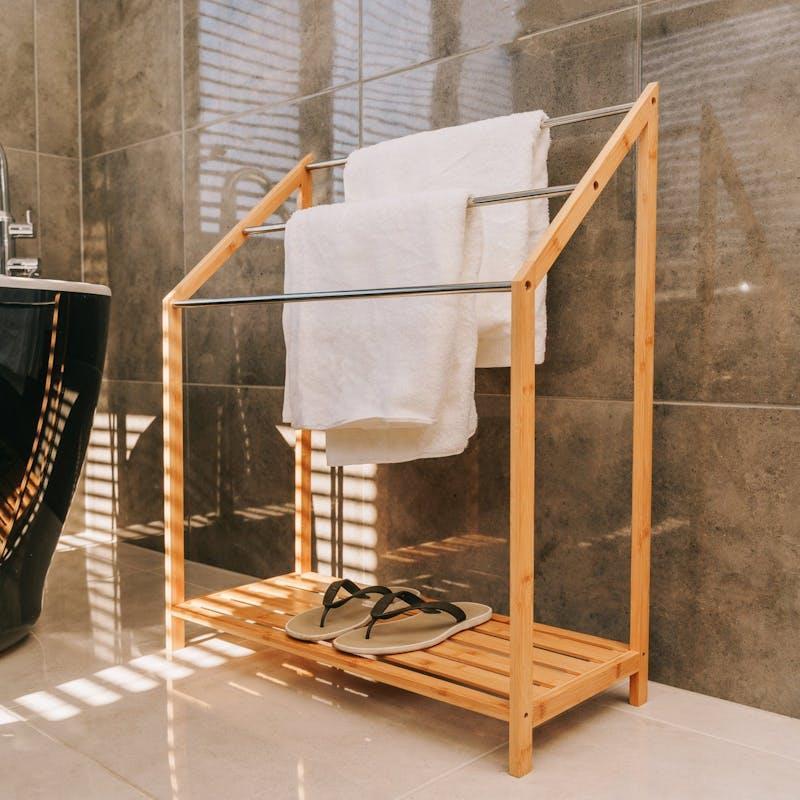 Clevinger Bamboo Towel Holder with 3 Rails & Shelf 85cm 1Unit