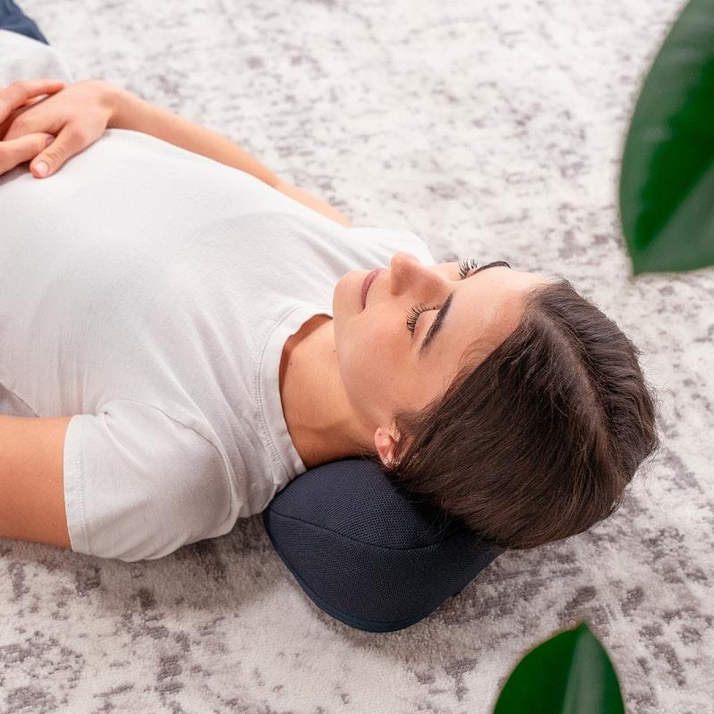 HALO Neck Stretch Pillow 1Unit