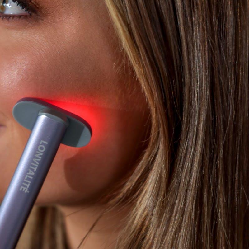 Lonvitalite PRO LED Wand – Dual Red & Blue Light Lilac