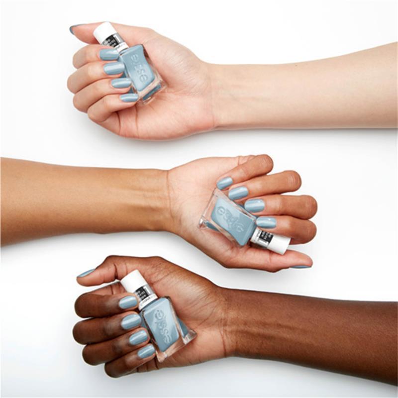 Essie gel couture first view
