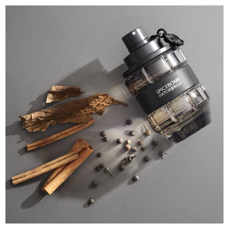 Viktor & Rolf Spicebomb Eau De Toilette 90ml 2 Piece Set