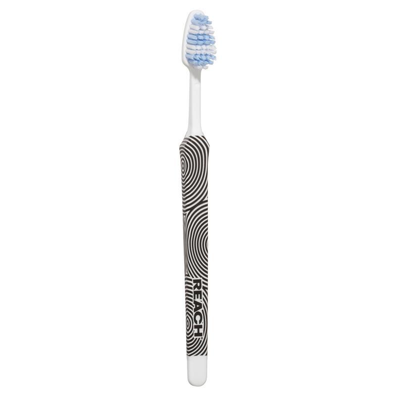 Reach Toothbrush Superb Clean Between Teeth Medium 3 Pack